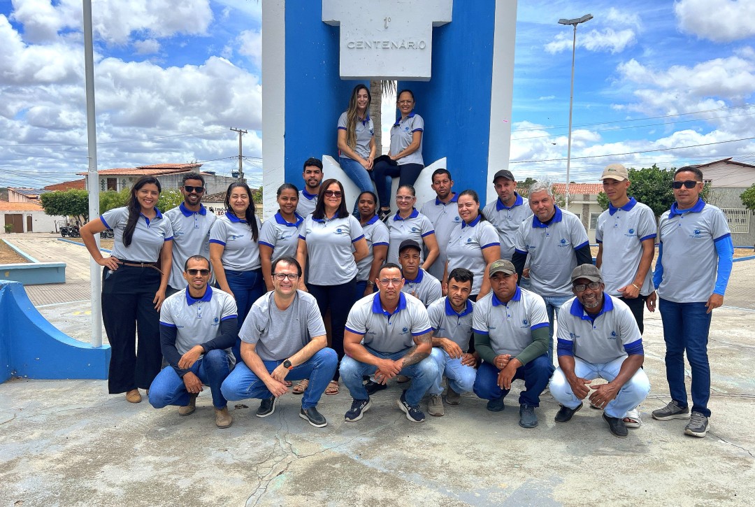 Agentes de Combate a Endemias do município de Queimadas recebem novos fardamentos
